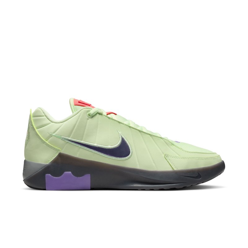 NIKE Chaussures de basketball homme LeBron Witness 9