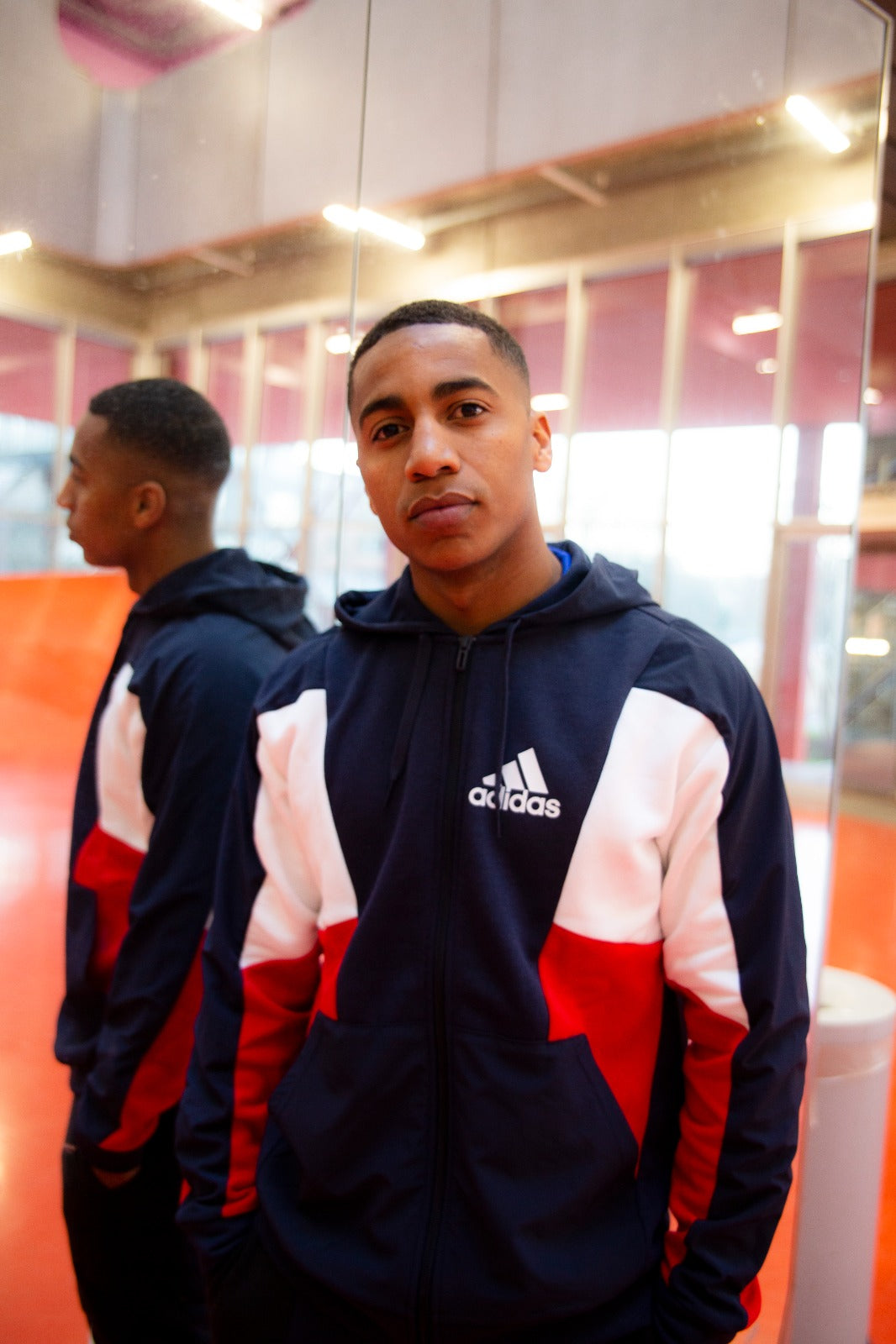 Veste à capuche Adidas Essentials Colorblock - Bleu/Blanc/Rouge